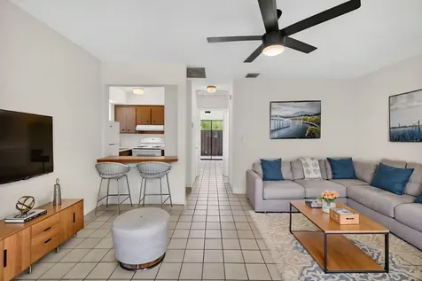 2500 SW 18th Terrace Fort Lauderdale FL 33315