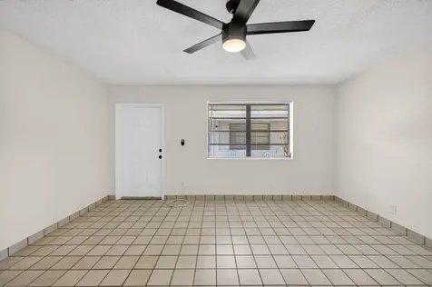 2500 SW 18th Terrace Fort Lauderdale FL 33315