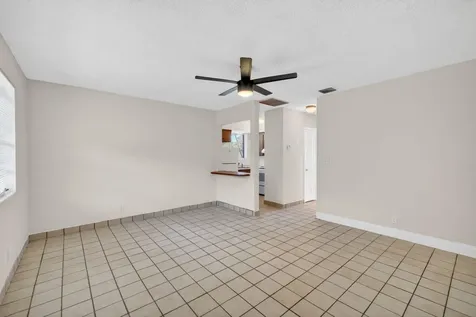 2500 SW 18th Terrace Fort Lauderdale FL 33315