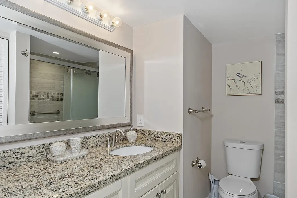1032 Lincoln B Boca Raton FL 33434