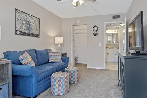 1032 Lincoln B Boca Raton FL 33434