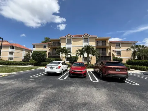 5721 Riverside Drive Coral Springs FL 33067