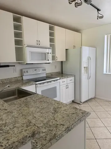 5721 Riverside Drive Coral Springs FL 33067