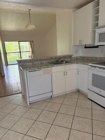5721 Riverside Drive Coral Springs FL 33067