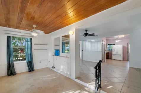 1545 Highland Avenue Vero Beach FL 32960