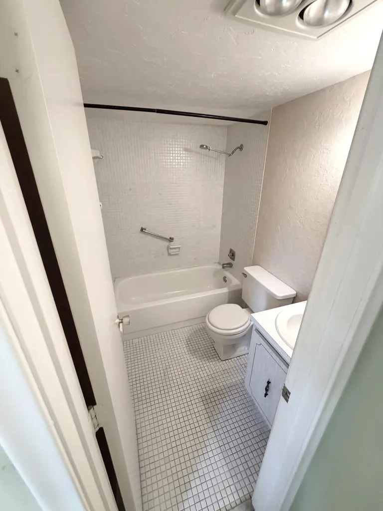 1141 Violet Terrace Delray Beach FL 33445
