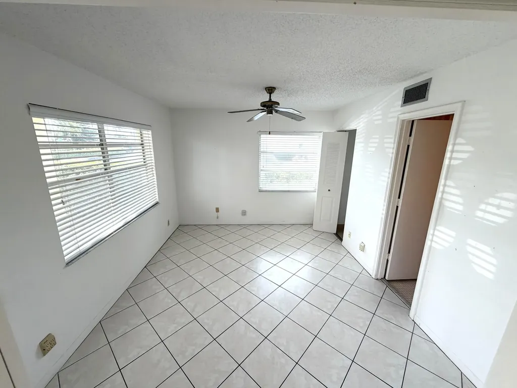 1141 Violet Terrace Delray Beach FL 33445