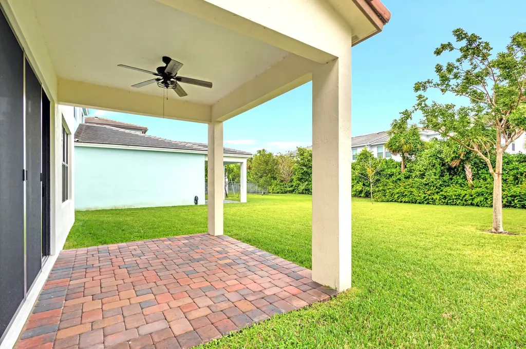 16426 Sandy Shore Drive Westlake FL 33470