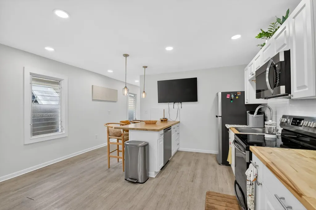 306 N J Street Lake Worth Beach FL 33460