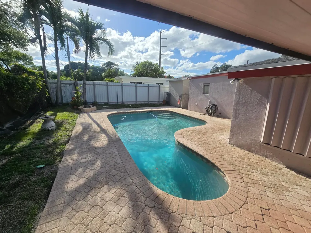 6510 Sheridan Street Hollywood FL 33024