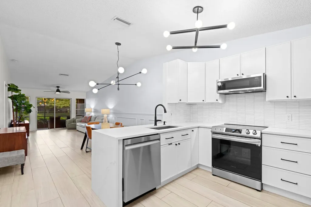 8955 Windtree Street Boca Raton FL 33496