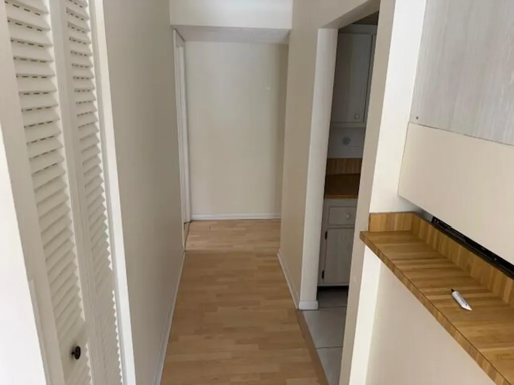 1844 Fairview Villas Drive Palm Springs FL 33406