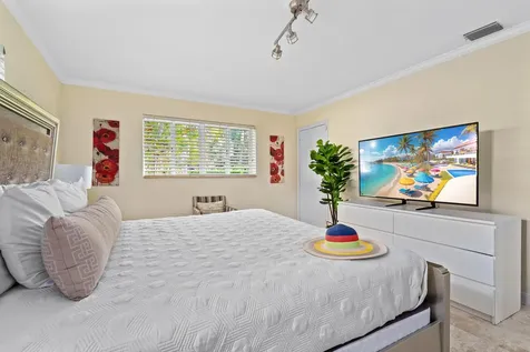 2757 NE 14th Avenue Wilton Manors FL 33334