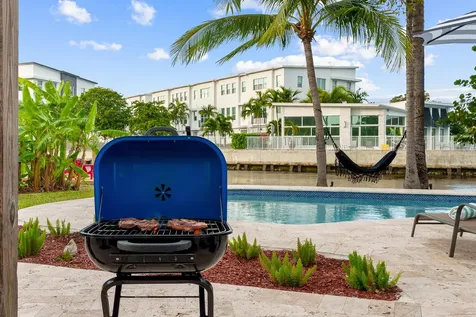 2757 NE 14th Avenue Wilton Manors FL 33334
