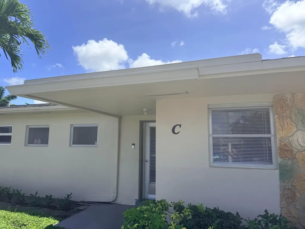 2737 E Emory Drive Drive E West Palm Beach FL 33415
