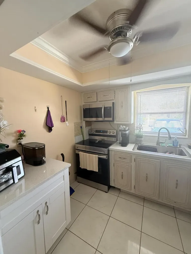 2737 E Emory Drive Drive E West Palm Beach FL 33415