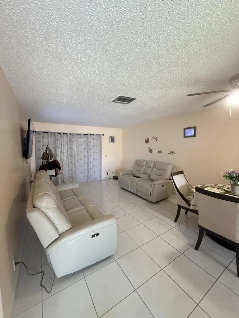 2737 E Emory Drive Drive E West Palm Beach FL 33415