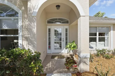 375 E Temple Court Court SW Vero Beach FL 32968