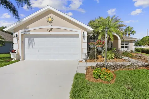 375 E Temple Court Court SW Vero Beach FL 32968
