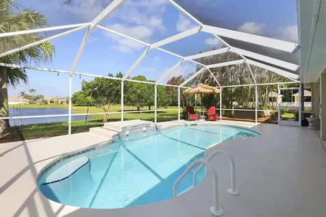 375 E Temple Court Court SW Vero Beach FL 32968