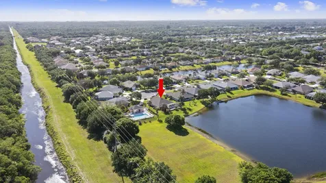 375 E Temple Court Court SW Vero Beach FL 32968