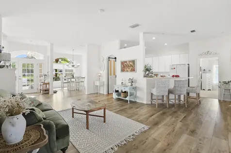 375 E Temple Court Court SW Vero Beach FL 32968