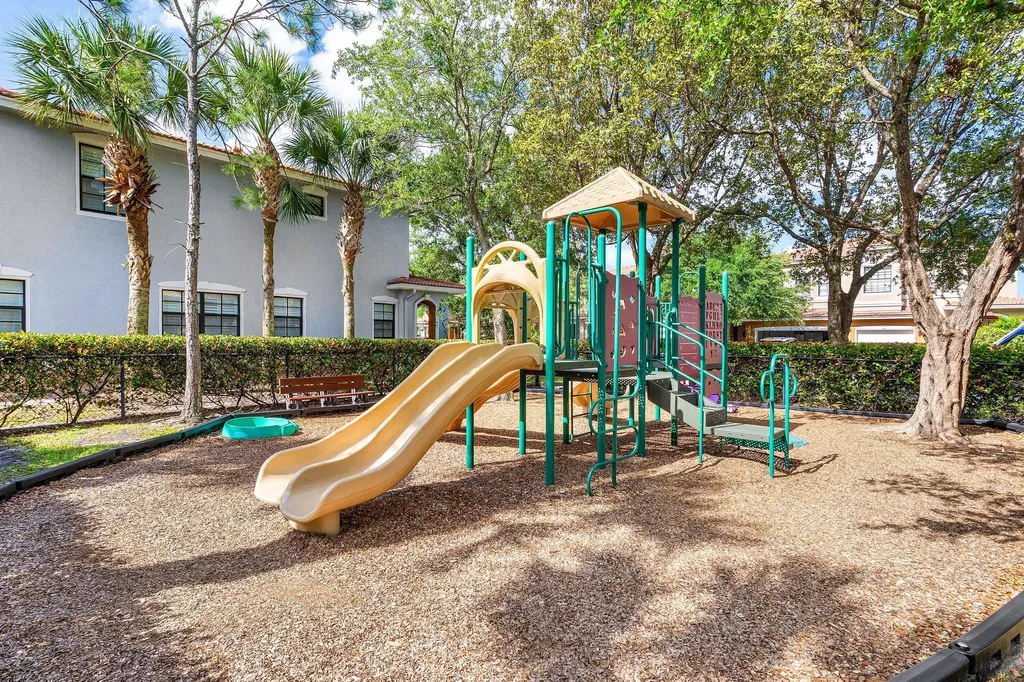 128 Delancey Avenue Delray Beach FL 33484