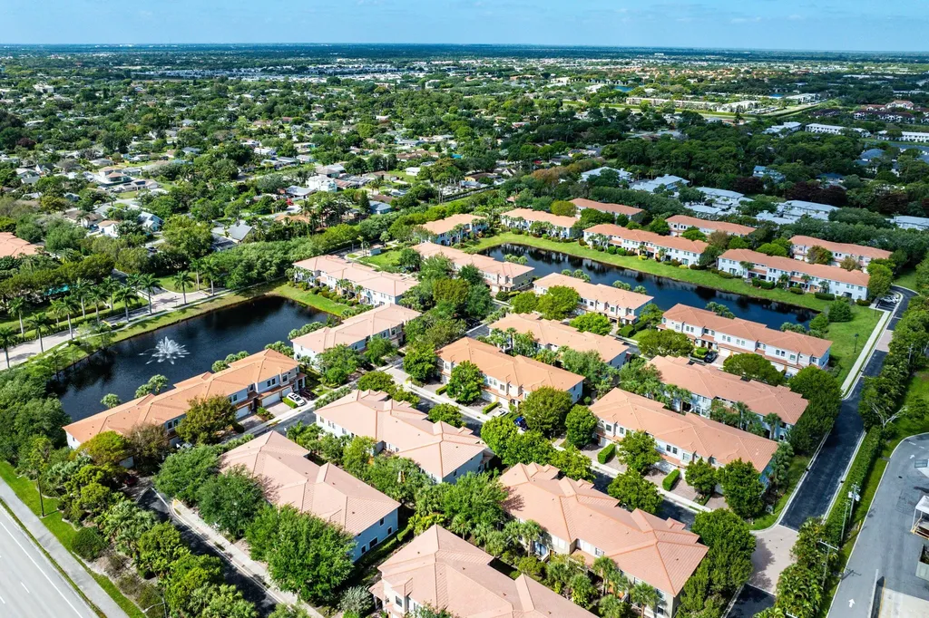 128 Delancey Avenue Delray Beach FL 33484