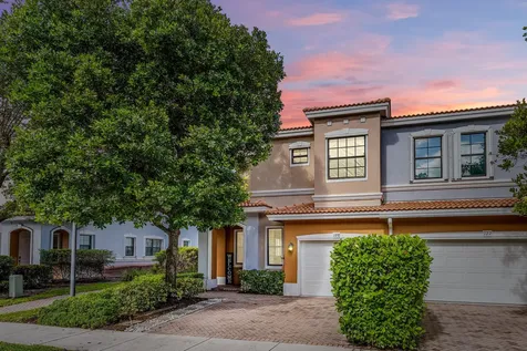 128 Delancey Avenue Delray Beach FL 33484