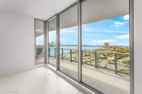 220 Lake Shore Drive Lake Park FL 33403