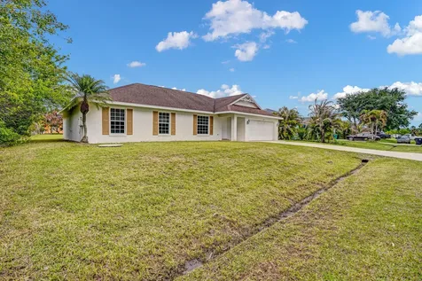 2125 SW Salvatierra Boulevard Port St Lucie FL 34987