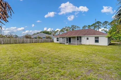 2125 SW Salvatierra Boulevard Port St Lucie FL 34987