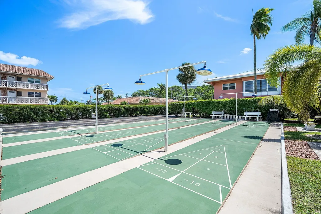 300 NE 20th Street Boca Raton FL 33431