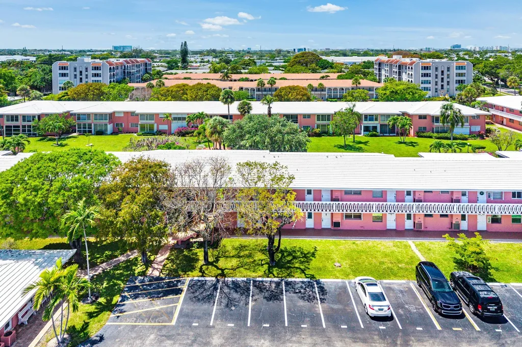 300 NE 20th Street Boca Raton FL 33431