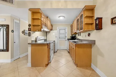 300 NE 20th Street Boca Raton FL 33431