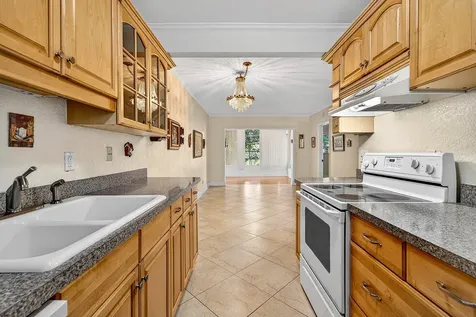 300 NE 20th Street Boca Raton FL 33431