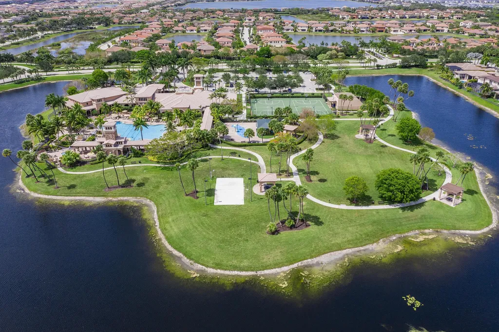 11615 NW 83rd Way Parkland FL 33076