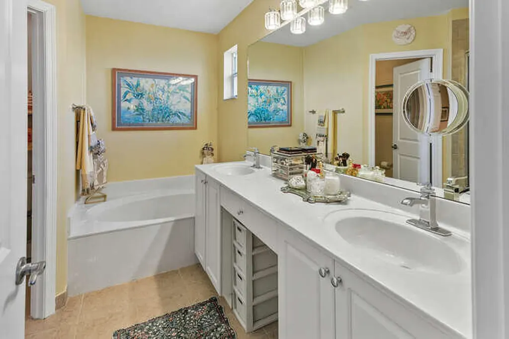7401 Sarentino Lane Boynton Beach FL 33437