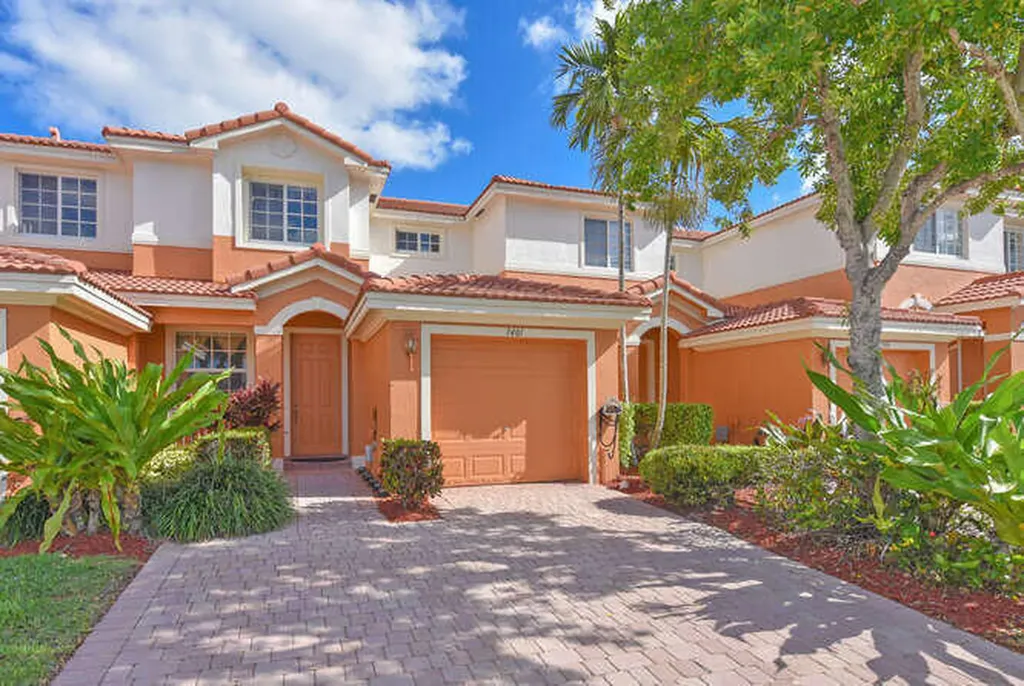 7401 Sarentino Lane Boynton Beach FL 33437