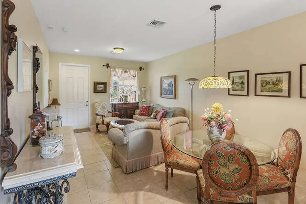 7401 Sarentino Lane Boynton Beach FL 33437