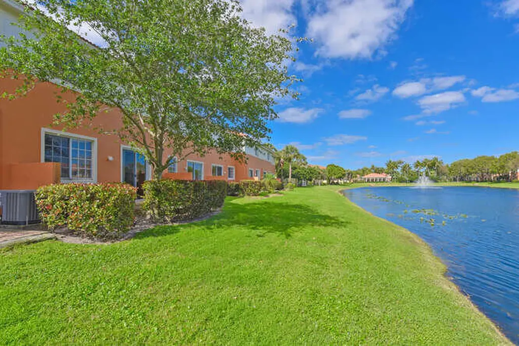 7401 Sarentino Lane Boynton Beach FL 33437