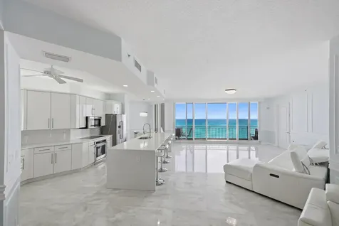 2900 N Highway Hutchinson Island FL 34949