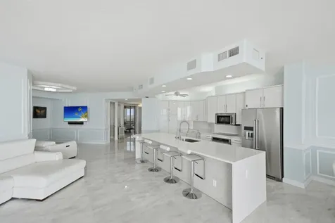 2900 N Highway Hutchinson Island FL 34949