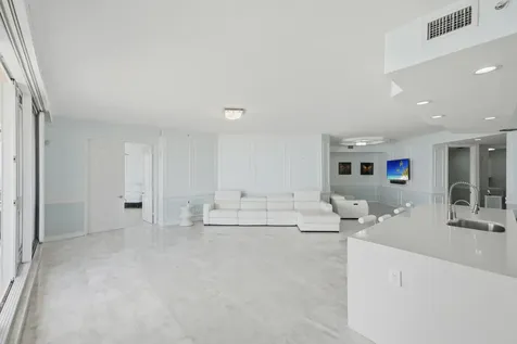 2900 N Highway Hutchinson Island FL 34949