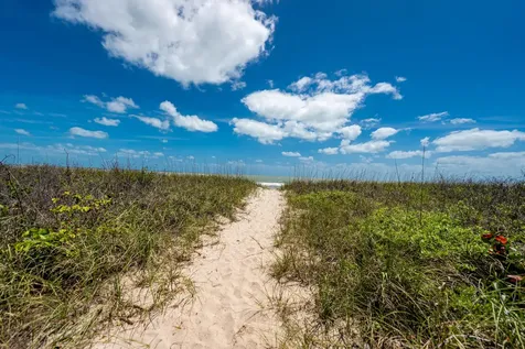 2900 N Highway Hutchinson Island FL 34949