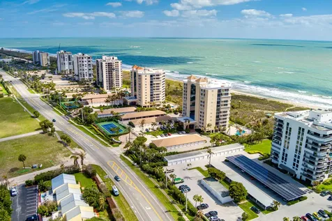 2900 N Highway Hutchinson Island FL 34949