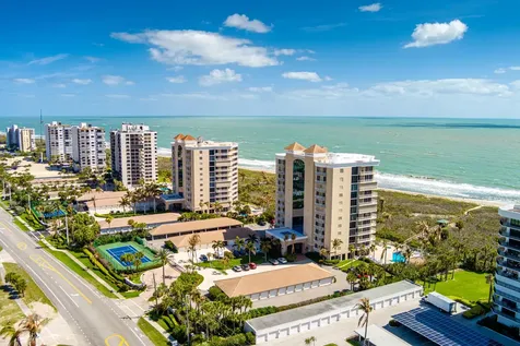 2900 N Highway Hutchinson Island FL 34949