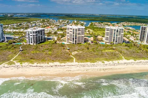 2900 N Highway Hutchinson Island FL 34949