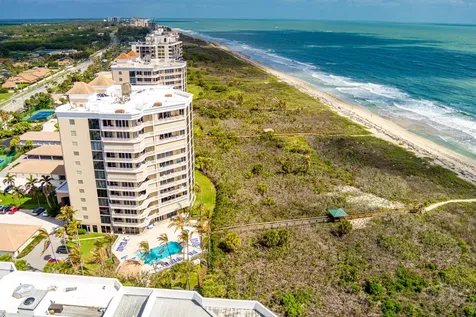2900 N Highway Hutchinson Island FL 34949