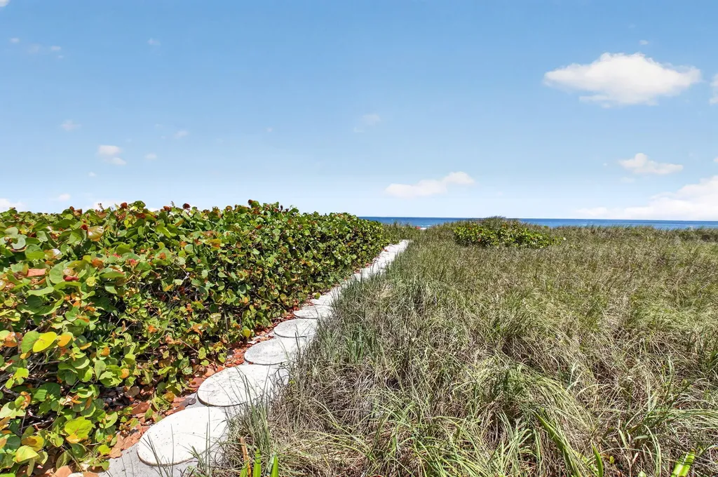 2220 S Ocean Boulevard Delray Beach FL 33483